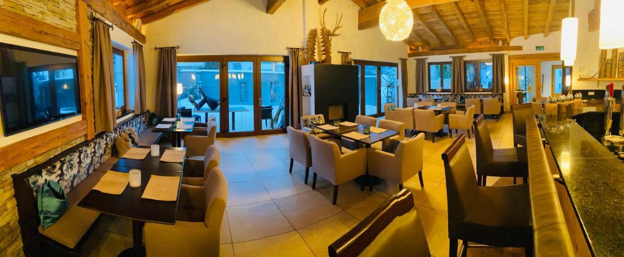 Ferienhotel Bergland Арцль-ім-Пітцталь Екстер'єр фото