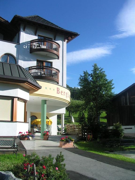 Ferienhotel Bergland Арцль-ім-Пітцталь Екстер'єр фото